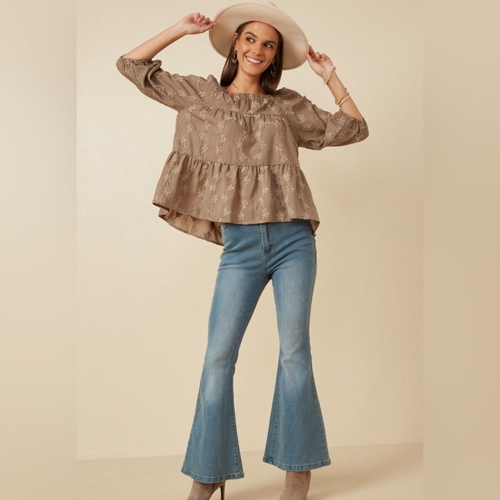 NWT** HAYDEN LA brushed floral puff sleeve top in taupe Size M - Picture 2 of 14